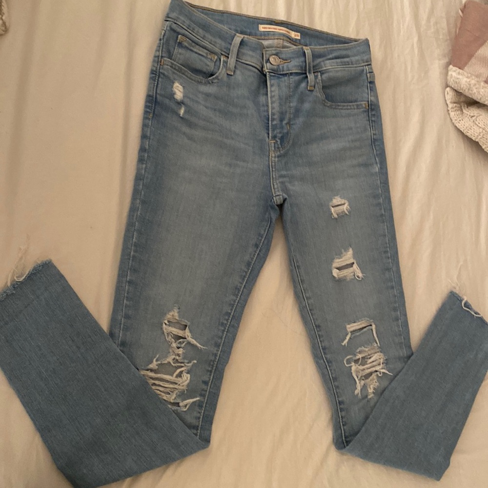 Levi Jeans 720 High rise super skinny size 25 waist